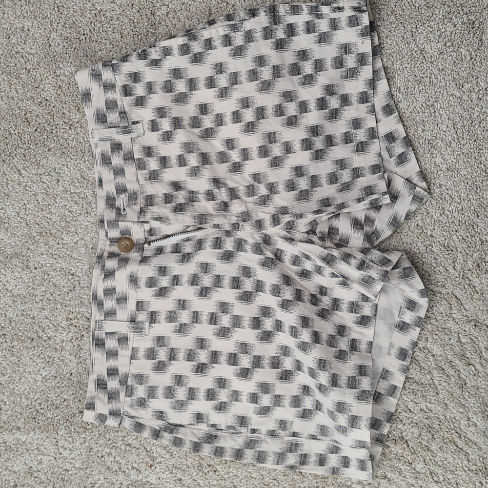 Womens Gap shorts size 4